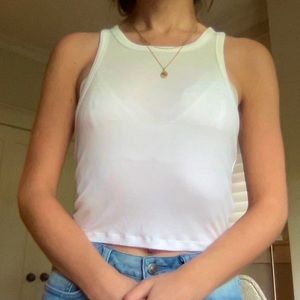 White Aritzia Tanktop